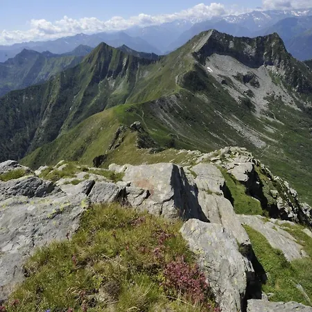 Rifugio Parpinasca Hostal Trontano
