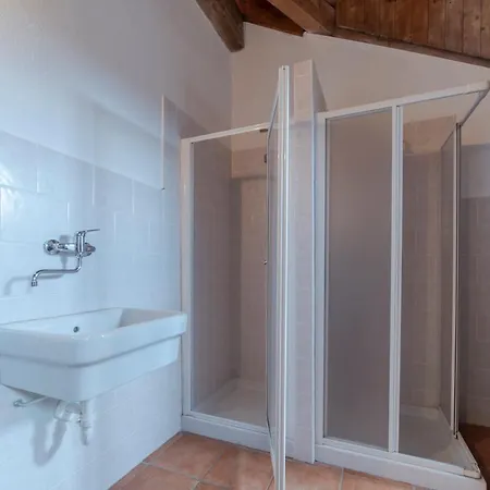 Rifugio Parpinasca Hostel