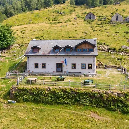Rifugio Parpinasca Hostal Trontano