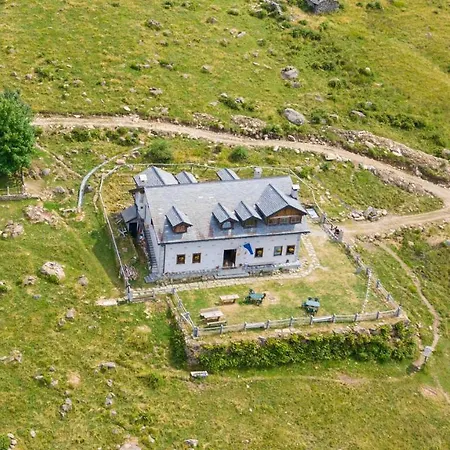 Rifugio Parpinasca Ostello *