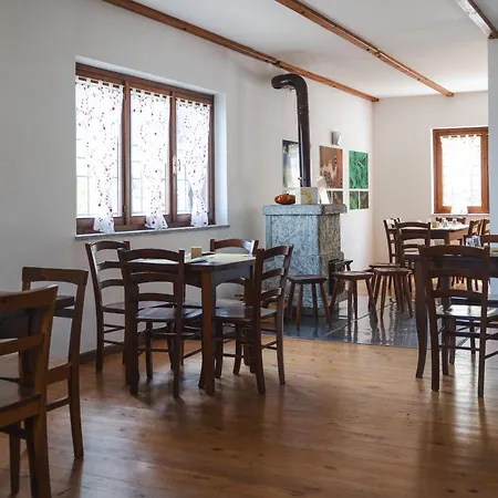 Rifugio Parpinasca Hostel *